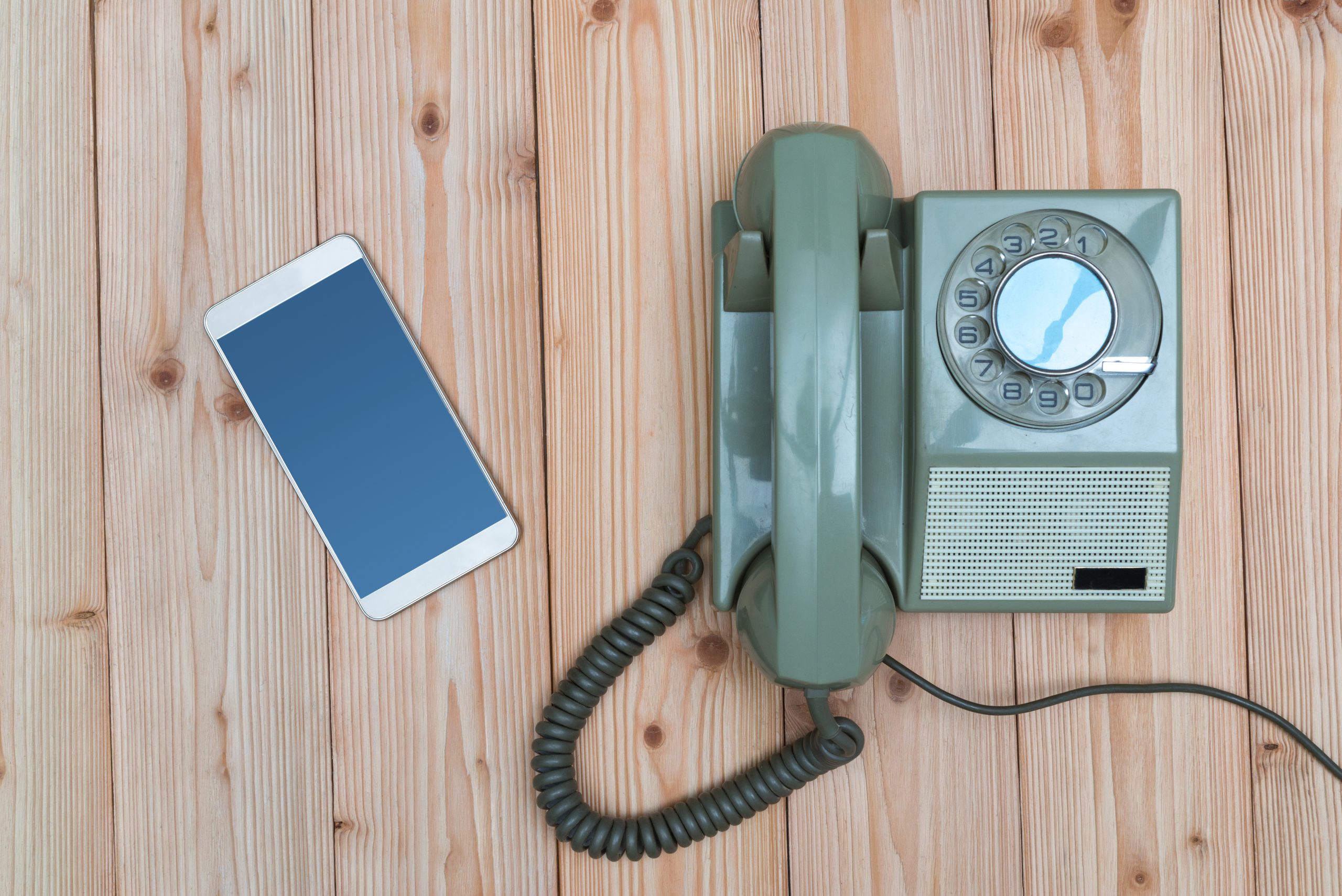 Should You Get A Cell Phone Or Landline For Business Teltik